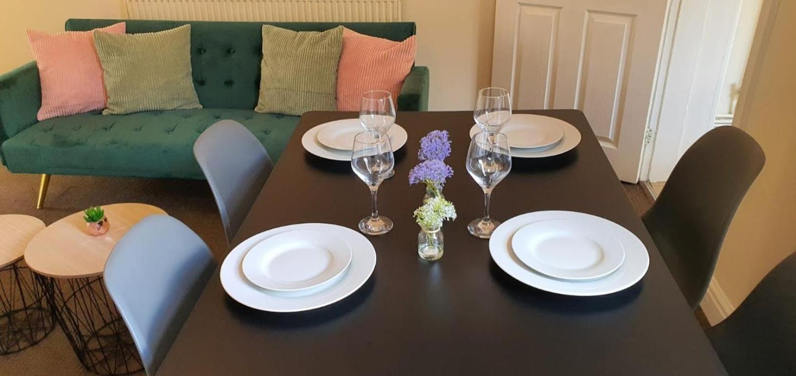 Victoria House Holiday home Stoke-on-Trent